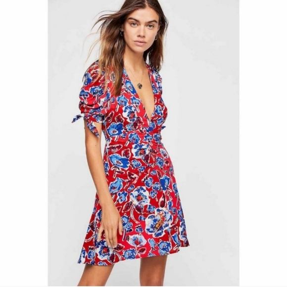 Free People Dresses & Skirts - Free People Glow Up red and blue floral mini dress size 00